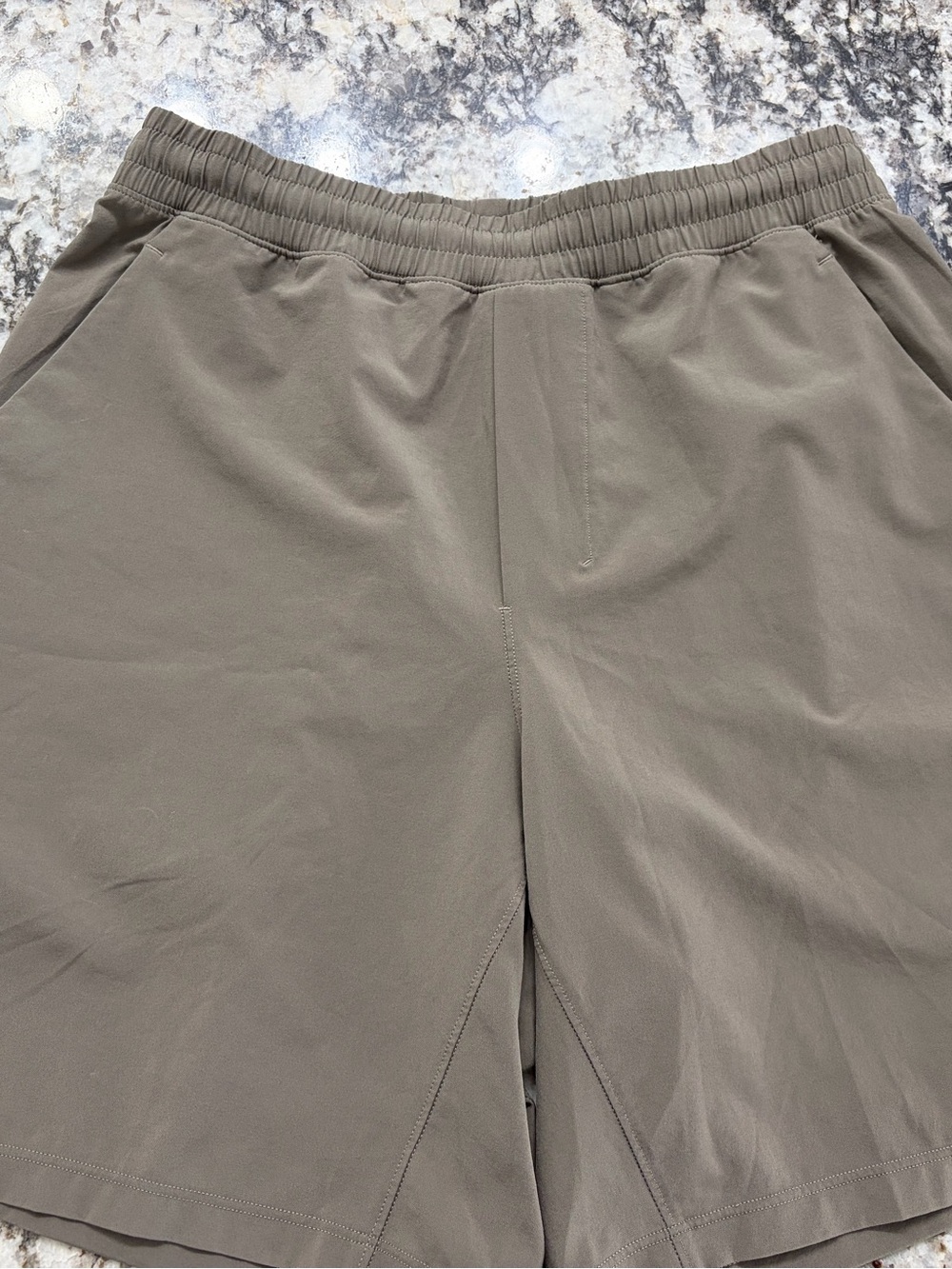 Men's Lululemon Casual Elastic-Waist Shorts in light mocha/cocoa.